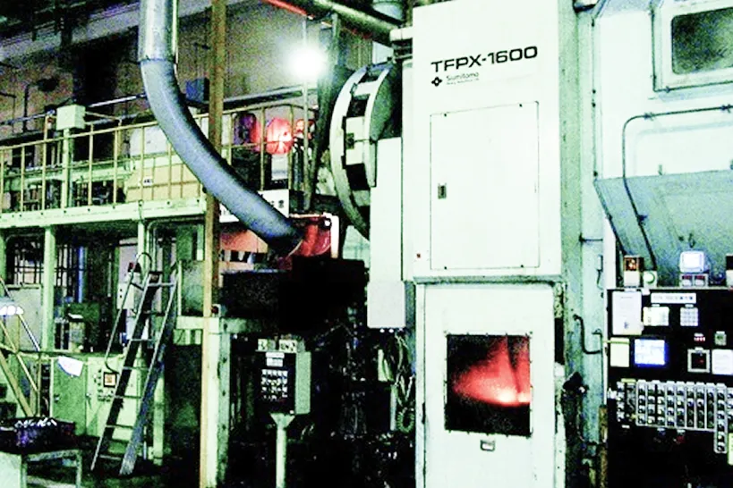 全自動鍛造プレスライン