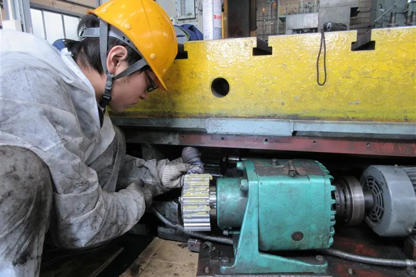 機械修理・部品修理